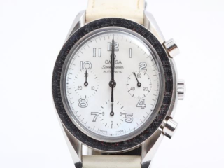 OMEGA スピードマスター ３８０２　７０　５６　レザーホワイトシェル　アラビア　ギャラ有り C 流れ.png